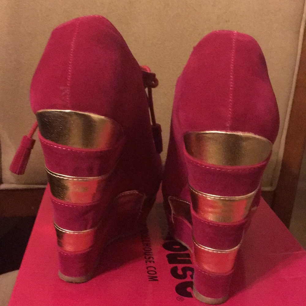 Shoes
